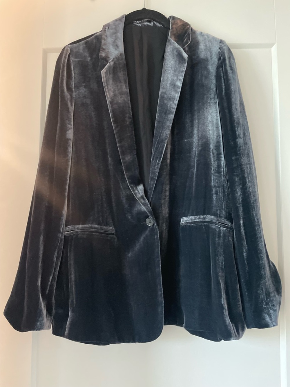 Zara velvet blazer size Medium